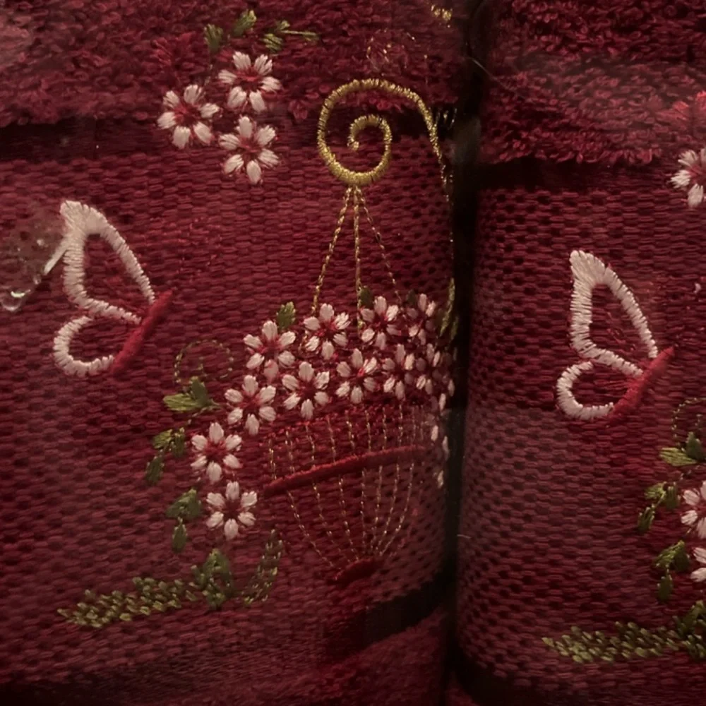 High Quality Golden 3-Pc Towel Set Embroidered Flower 🌺 W/Water Can & Butterfly